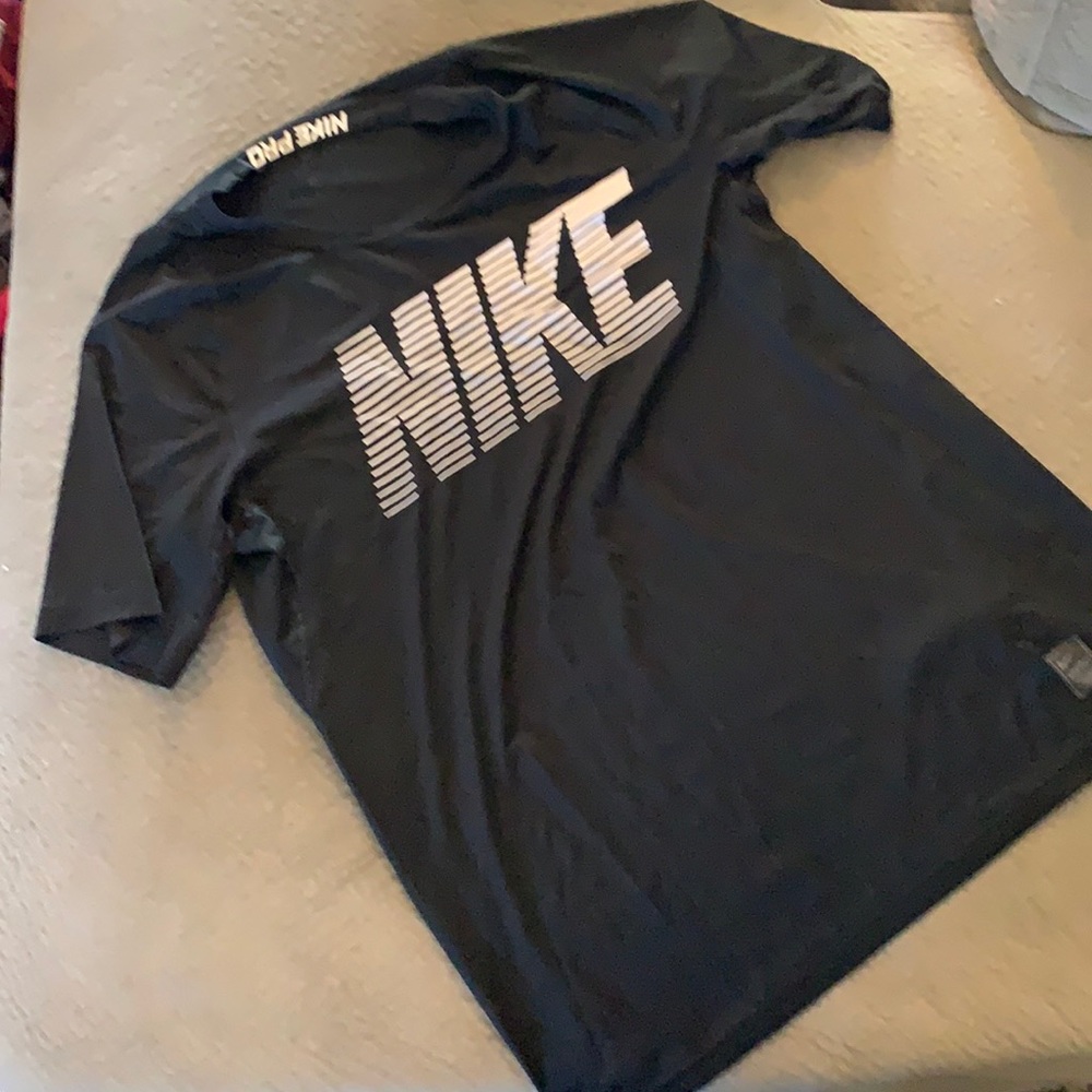 Men’s Nike Dri fit tee M